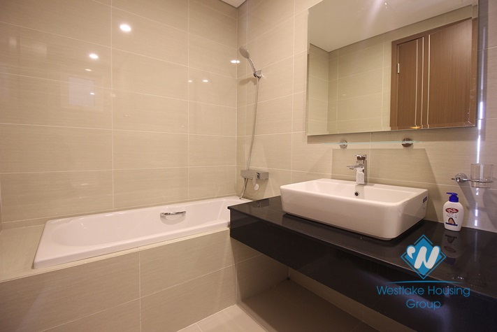 Cheap three bedrooms apartment for rent in L building Ciputra, Tay Ho, Ha Noi